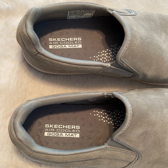 Sketchers Air Cooled Slip Ons - Picture 5 of 8